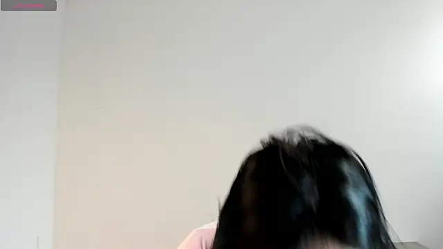 Snapshot of scarlett_bluntt chatting on 4, 8, 2026 scarlett bluntt online show from 4, 8, 2026