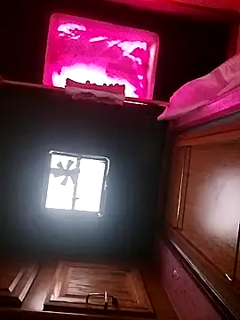 Snapshot of Dirtywhitebitch5150 chatting on 19, 9, 2025 Dirtywhitebitch5150 online show from 19, 9, 2025