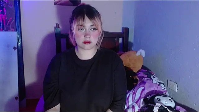 caro lina20 online show from 10, 11, 2025