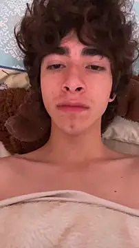 Nude Boy18 online show from 18, 10, 2025