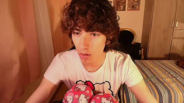 Nude Boy18 online show from 3, 11, 2025