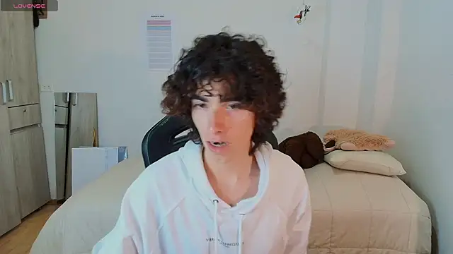 Snapshot of Nude_Boy18 chatting on 15, 2, 2026 Nude Boy18 online show from 15, 2, 2026