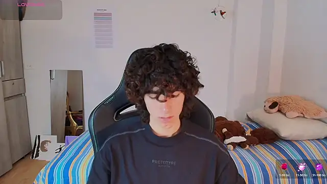 Nude Boy18 online show from 3, 3, 2026