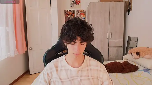 Nude Boy18 online show from 28, 3, 2026