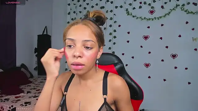 yumi hanna online show from 29, 4, 2026