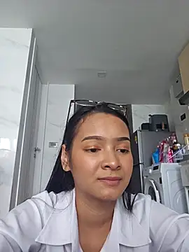 Natural Asian Girl online show from 11, 10, 2025