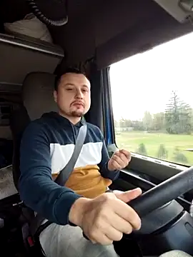 Amberdual online show from 27, 10, 2025