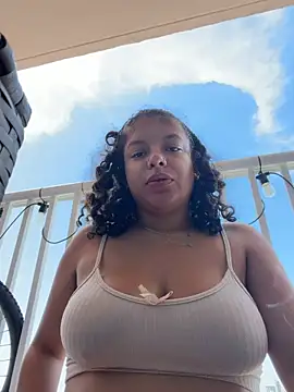 Snapshot of allybluee777 chatting on 24, 7, 2026 allybluee777 online show from 24, 7, 2026