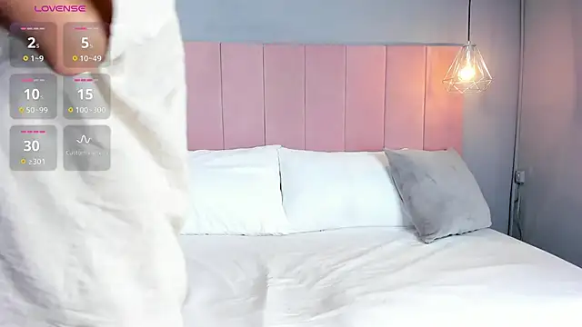 Cloe Black online show from 18, 9, 2025