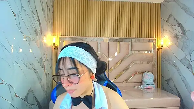 zoe r  online show from 27, 11, 2025