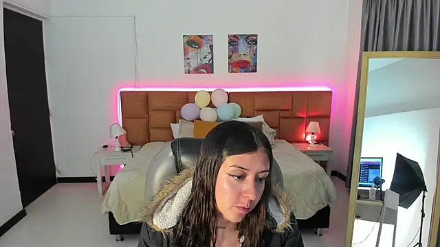 Snapshot of Catti_Brie chatting on 14, 5, 2026 Catti Brie online show from 14, 5, 2026