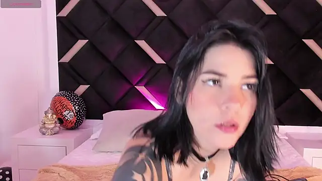 kate cass online show from 17, 10, 2025