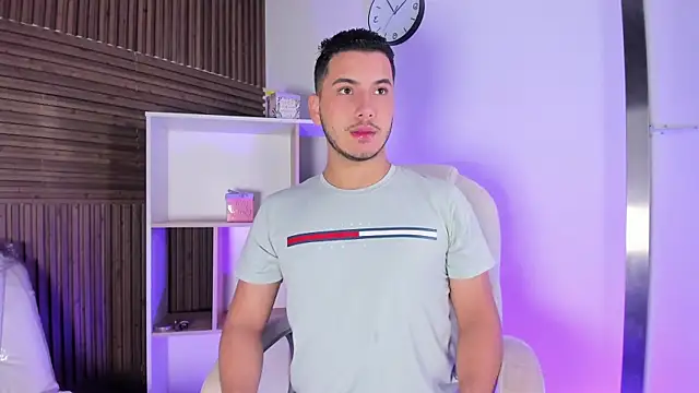 Axel grey  online show from 25, 10, 2025