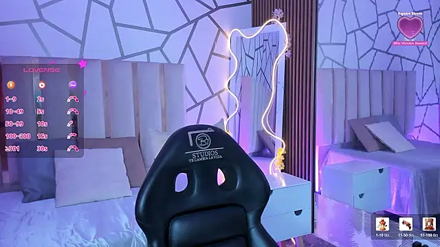 CYRUS TAY online show from 28, 3, 2026