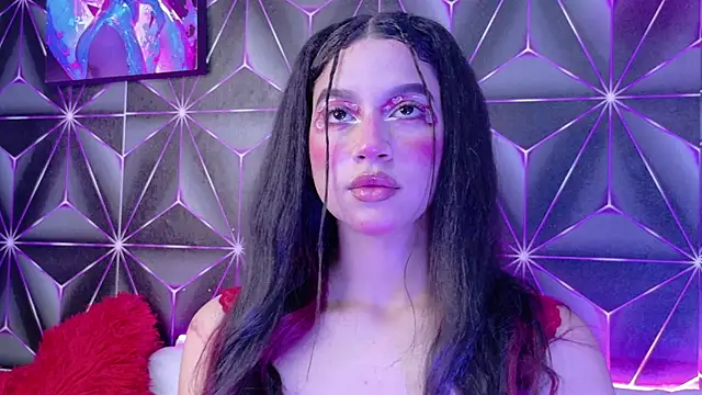 Snapshot of Megan_Luxe chatting on 4, 10, 2025 Megan Luxe online show from 4, 10, 2025