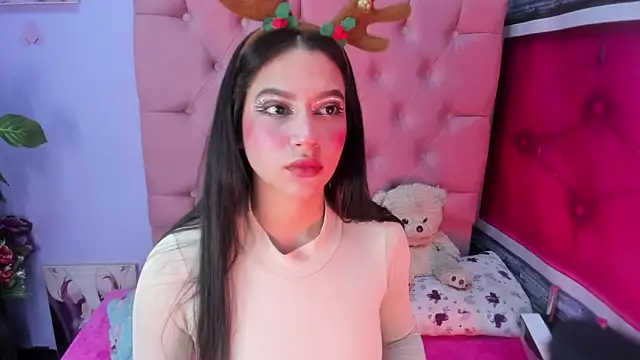 Megan Luxe online show from 24, 10, 2025