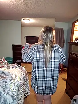 JuicyExxxperience online show from 26, 11, 2025