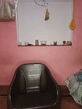 Snapshot of MEERAcle chatting on 26, 5, 2026 MEERAcle online show from 26, 5, 2026