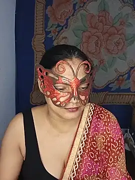 Snapshot of MEERAcle chatting on 15, 7, 2026 MEERAcle online show from 15, 7, 2026