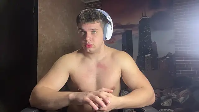 MusclePhantom online show from 16, 4, 2026