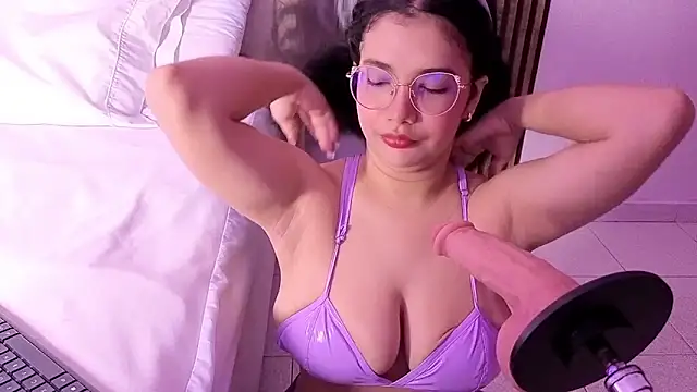 LunaRosse  online show from 18, 12, 2025