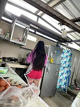 Snapshot of Lali_HOtt chatting on 1, 4, 2026 Lali HOtt online show from 1, 4, 2026