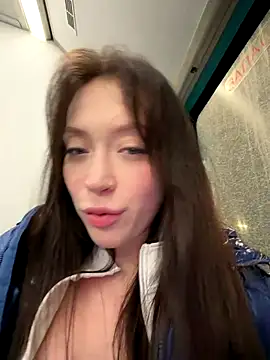 EstaVista online show from 4, 12, 2025