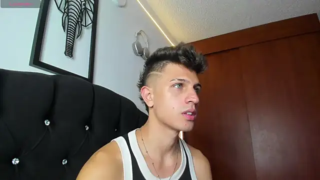 kevin ahss online show from 4, 12, 2025