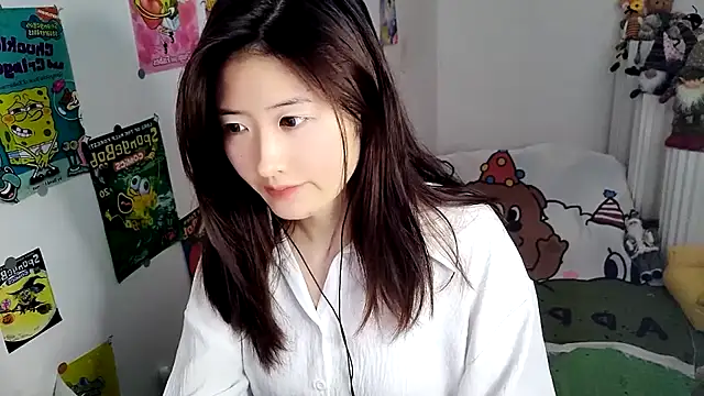 Snapshot of Moonlight-23 chatting on 19, 9, 2025 Moonlight-23 online show from 19, 9, 2025