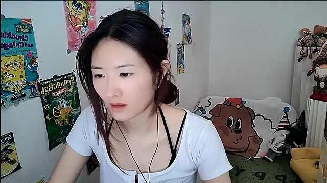 Snapshot of Moonlight-23 chatting on 27, 9, 2025 Moonlight-23 online show from 27, 9, 2025