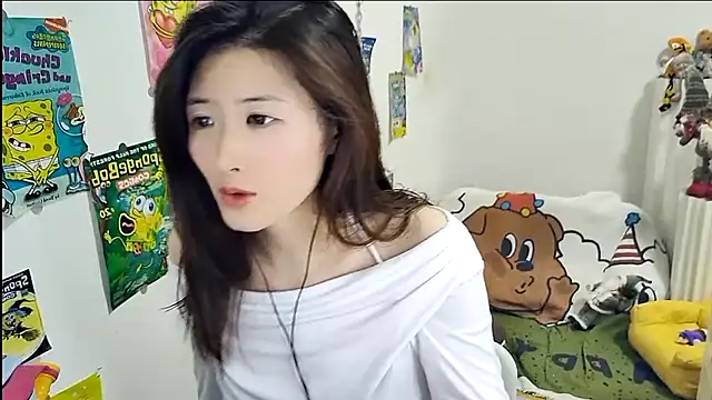 Snapshot of Moonlight-23 chatting on 28, 9, 2025 Moonlight-23 online show from 28, 9, 2025