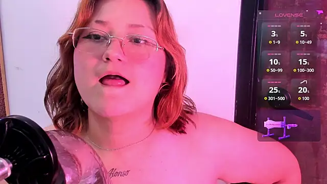 Snapshot of isa_grey_ chatting on 25, 9, 2025 isa grey online show from 25, 9, 2025
