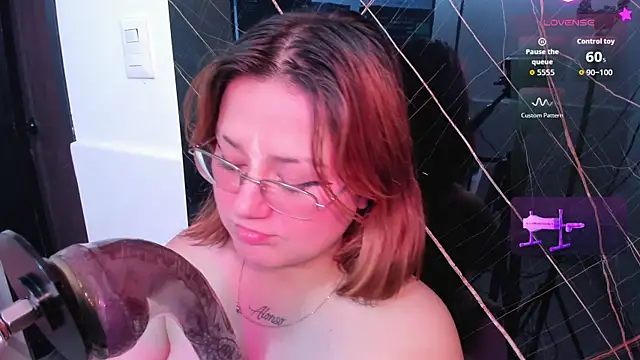 Snapshot of isa_grey_ chatting on 27, 9, 2025 isa grey online show from 27, 9, 2025