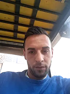 Necunoscutul001 online show from 10, 9, 2025