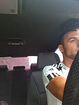 Necunoscutul001 online show from 14, 9, 2025