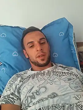 Necunoscutul001 online show from 15, 9, 2025