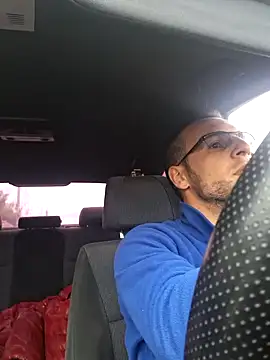 Necunoscutul001 online show from 5, 10, 2025