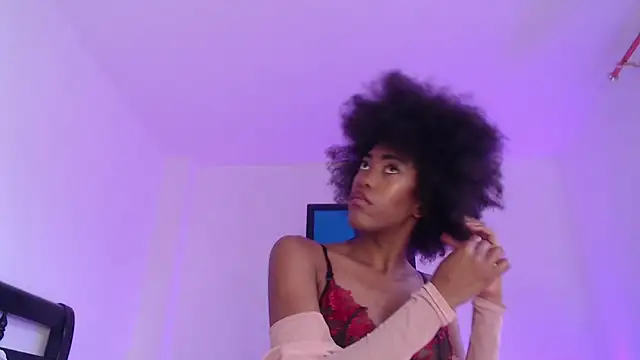 Snapshot of lucyymaximo chatting on 27, 3, 2026 lucyymaximo online show from 27, 3, 2026