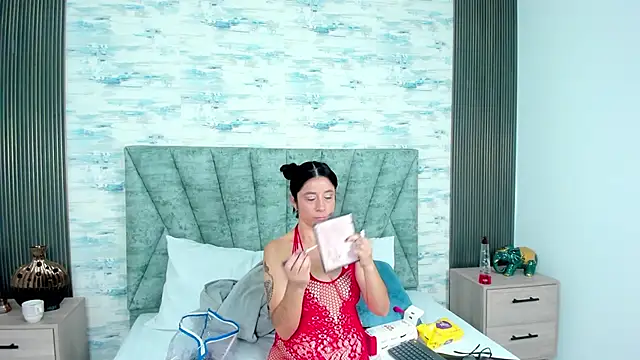 ShanelEvans online show from 19, 9, 2025