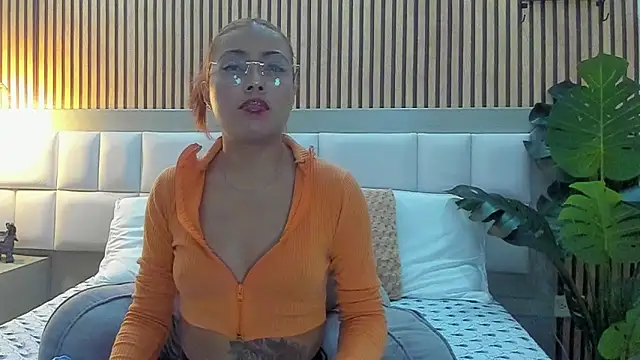 KattyBonnie online show from 20, 10, 2025