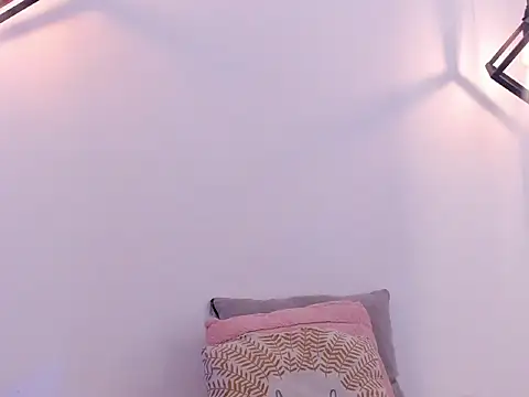 KyllieMarshall online show from 21, 11, 2025