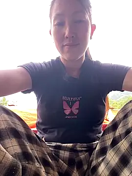 Snapshot of Huong-Ly chatting on 24, 9, 2025 Huong-Ly online show from 24, 9, 2025