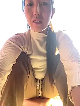 Huong-Ly online show from 26, 11, 2025