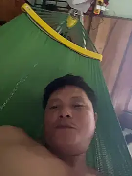 Snapshot of hotboy2x chatting on 25, 4, 2026 hotboy2x online show from 25, 4, 2026