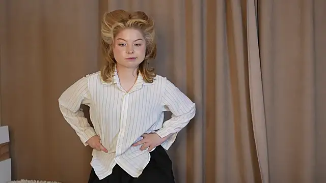 Stella Vanila online show from 8, 10, 2025