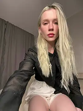 Snapshot of KittenFang chatting on 6, 5, 2026 KittenFang online show from 6, 5, 2026