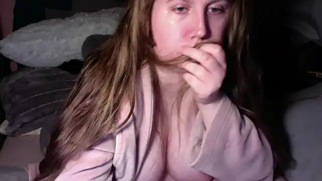 Missmissymee online show from 25, 10, 2025