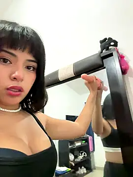 Snapshot of cutieass chatting on 23, 9, 2025 cutieass online show from 23, 9, 2025