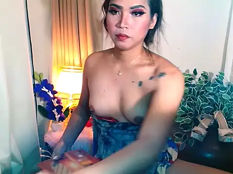 Gwensweetcum online show from 14, 4, 2026