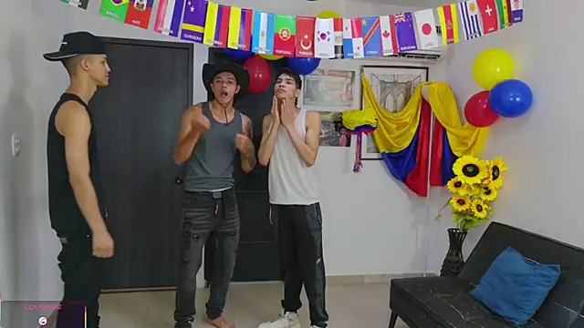Snapshot of Playhardsex_ chatting on 26, 6, 2026 Playhardsex online show from 26, 6, 2026